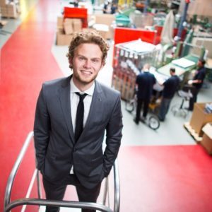 Interview met de directeur-eigenaar 1 Kenrick, Verkoop